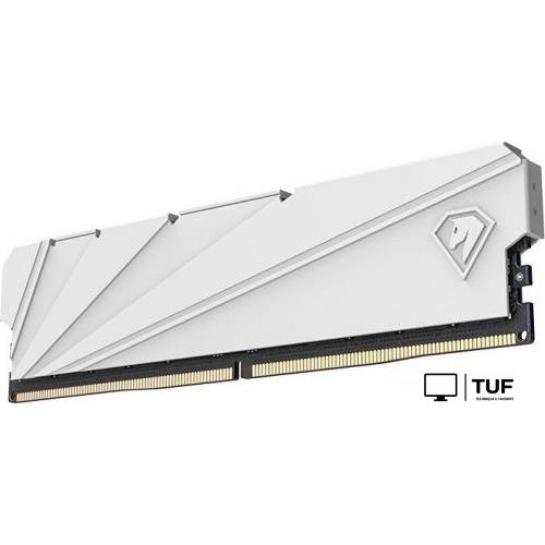 Оперативная память Netac Shadow S 8ГБ DDR4 3200 МГц NTSSD4P32SP-08W