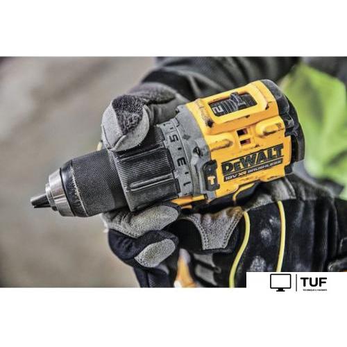 Ударная дрель-шуруповерт DeWalt DCD805P2T (с 2-мя АКБ, кейс)