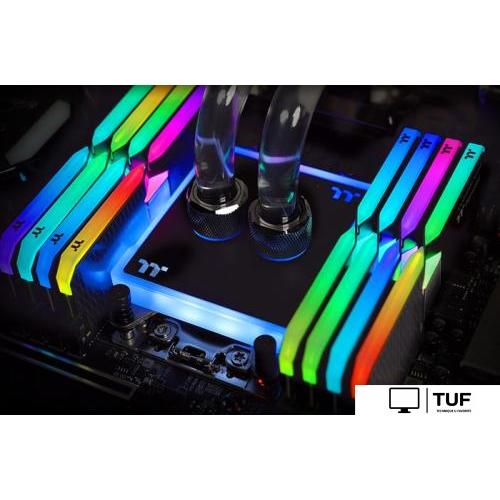 Оперативная память Thermaltake ToughRam XG RGB 2x8ГБ DDR4 4400 МГц R016D408GX2-4400C19A