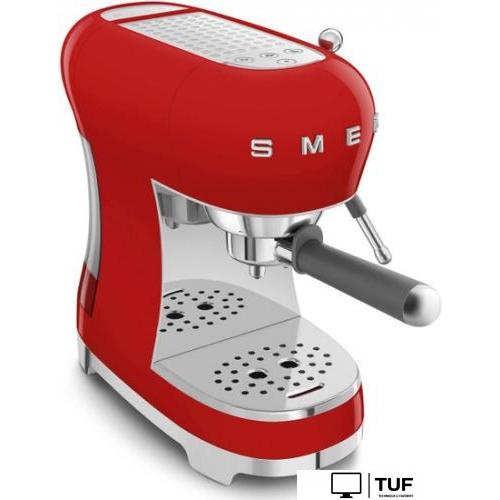 Рожковая кофеварка Smeg ECF02RDEU