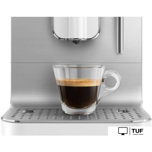 Кофемашина Smeg BCC12WHMEU