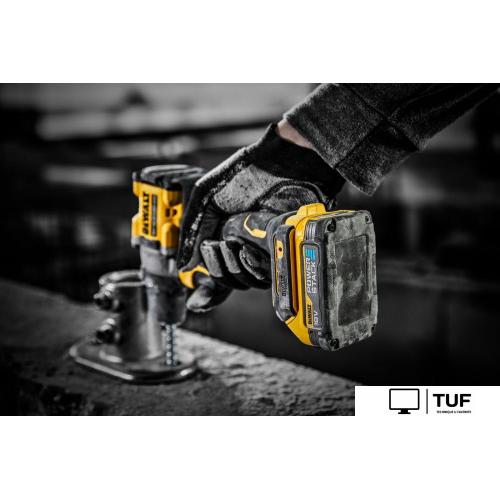 Ударная дрель-шуруповерт DeWalt DCD805E2T (с 2-мя АКБ 1.7 Ач, кейс)