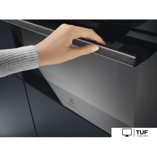 Микроволновая печь Electrolux EVM6E46Z