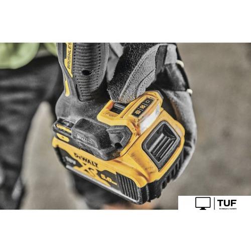 Дрель-шуруповерт DeWalt DCD800P2T (с 2-мя АКБ, кейс)