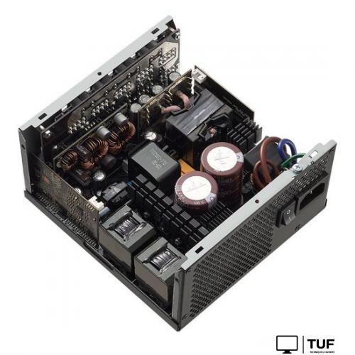 Блок питания ADATA XPG CyberCore 1300W 80+ CYBERCORE1300P-BKCEU