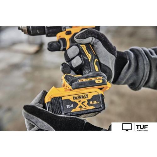 Ударная дрель-шуруповерт DeWalt DCD805P2T (с 2-мя АКБ, кейс)