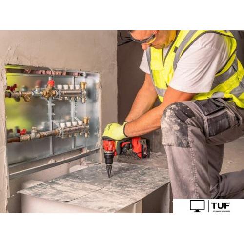 Дрель-шуруповерт Milwaukee M18 M18BLDDRC-502C 4933492835 (с 2-мя АКБ 5 Ач, кейс)