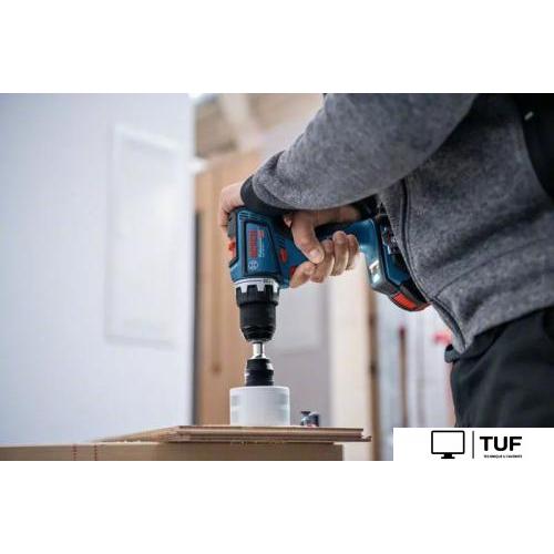 Дрель-шуруповерт Bosch GSR 18V-90 C Professional 06019K6006 (с 2-мя АКБ 5 Ач, кейс)