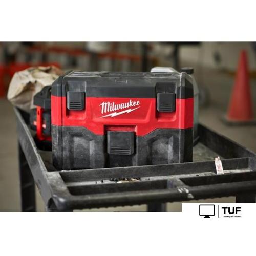 Пылесос Milwaukee M18 VC2-0