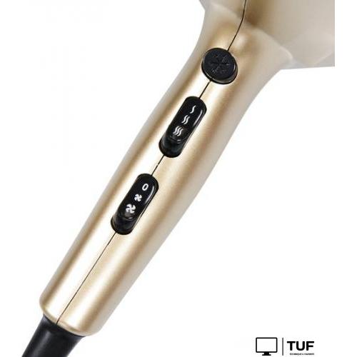 Фен StarWind SHP8110