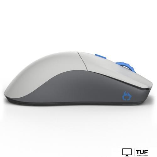 Игровая мышь Glorious Series One Pro (белый/синий)