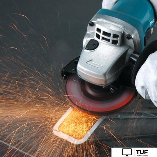 Угловая шлифмашина Makita 9558HNRG