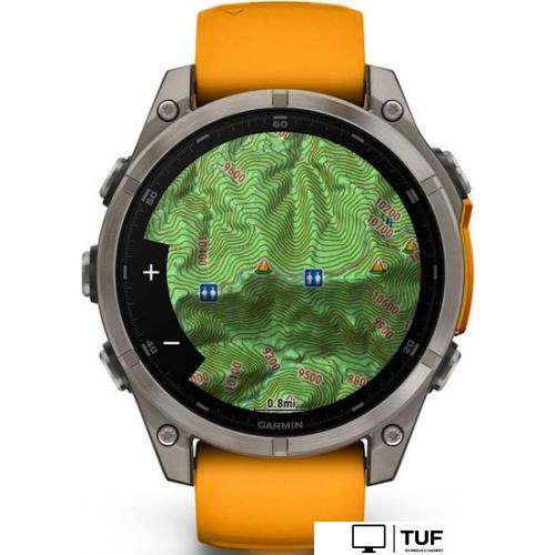 Умные часы Garmin Fenix 8 Sapphire, Titanium 47мм (светло-серый, оранжевый силиконовый ремешок)