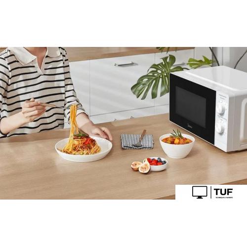 Микроволновая печь Midea MM719M2Z-W