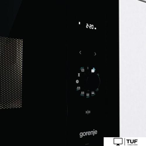 Микроволновая печь Gorenje BM235G1SYB