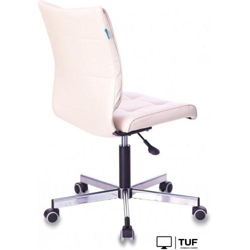 Офисное кресло Бюрократ CH-330M (бежевый)