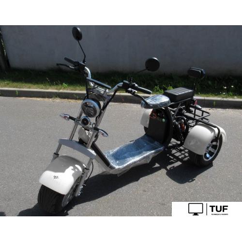 Электроскутер Yakama AP-H0003G (белый)