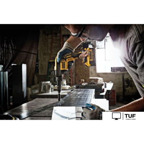 Шуруповерт DeWalt DCF622B (без АКБ)