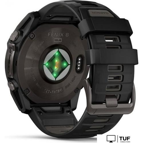 Умные часы Garmin Fenix 8 Solar, Sapphire 51мм (титановый угольно-серый с DLC-покрытием и черным ремешком)