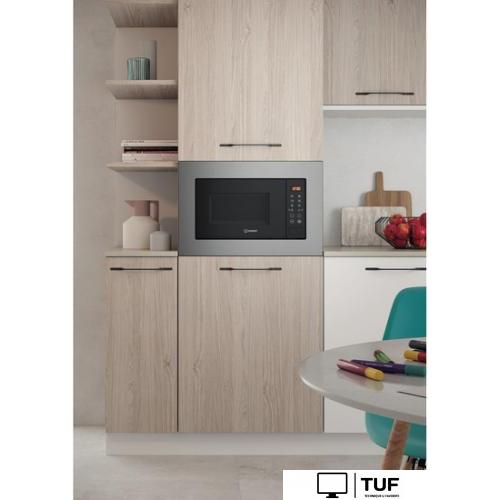 Микроволновая печь Indesit MWI 120 GX