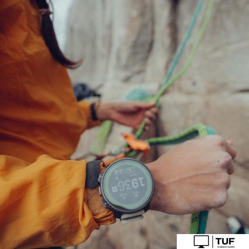 Умные часы Suunto Vertical Titanium Solar (черный/песочный)