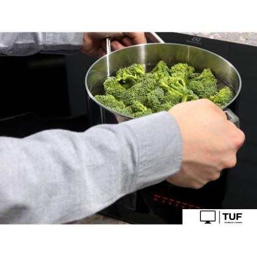 Варочная панель Electrolux EIP8146