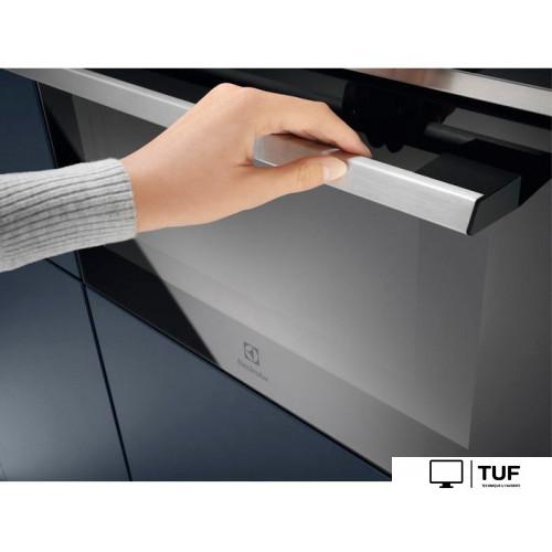 Микроволновая печь Electrolux EVM6E46X