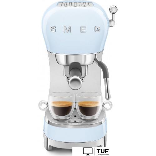 Рожковая кофеварка Smeg ECF02PBEU