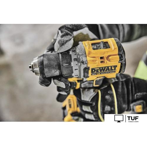 Дрель-шуруповерт DeWalt DCD800P2T (с 2-мя АКБ, кейс)