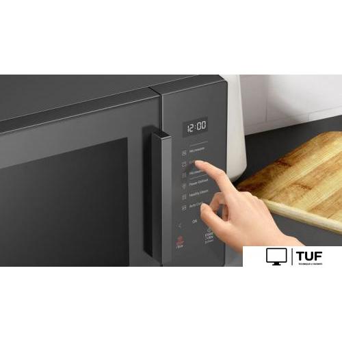 Микроволновая печь Samsung MG23T5018AK/BW