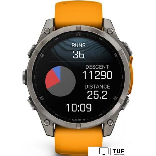 Умные часы Garmin Fenix 8 Sapphire, Titanium 47мм (светло-серый, оранжевый силиконовый ремешок)