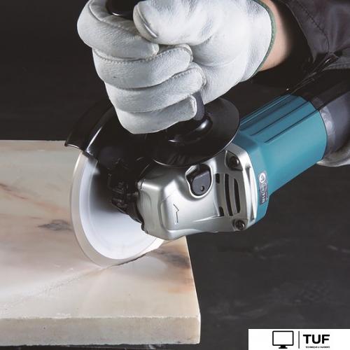 Угловая шлифмашина Makita GA5030R