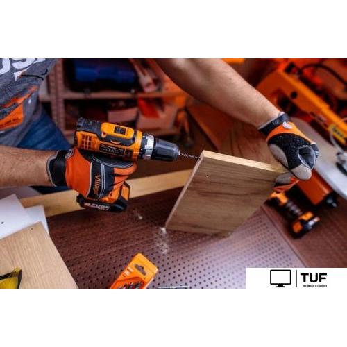 Дрель-шуруповерт Villager Fuse VLN 3220 2BSC 056357 (с 2-мя АКБ, кейс, оснастка)