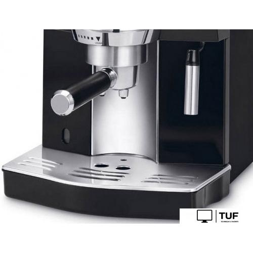 Рожковая кофеварка DeLonghi EC 820.B
