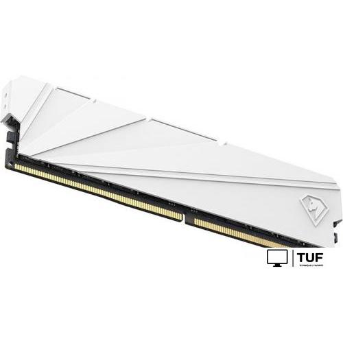 Оперативная память Netac Shadow S 8ГБ DDR4 3200 МГц NTSSD4P32SP-08W