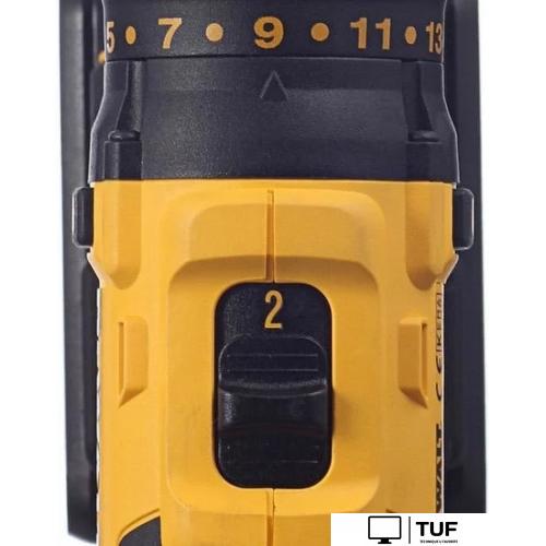 Ударная дрель-шуруповерт DeWalt DCD778S2T (с 2-мя АКБ 1.5 Ah)