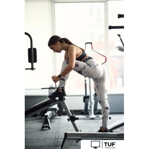 Умные часы Canyon Badian SW-68 (серебристый/белый)