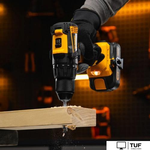 Дрель-шуруповерт Denzel BLDL-IB-18-0 26122 (без АКБ)