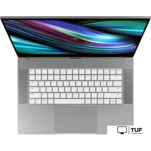 Рабочая станция Razer Blade 15 Studio RZ09-0330QEM3-R3E1