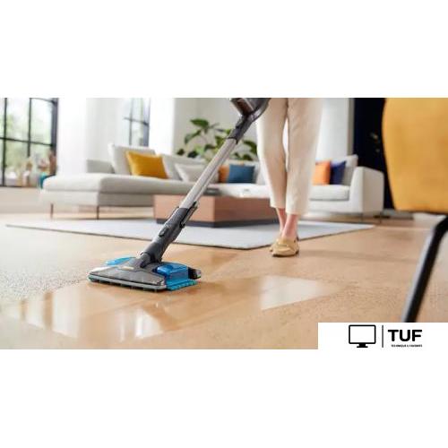 Вертикальный пылесос с влажной уборкой Philips XC8347/01