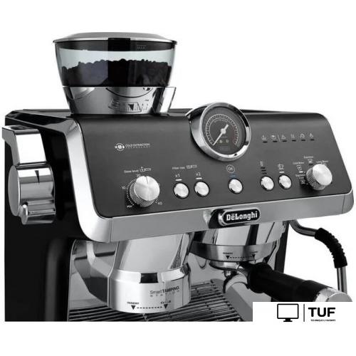 Рожковая кофеварка DeLonghi La Specialista Opera EC9555.BK