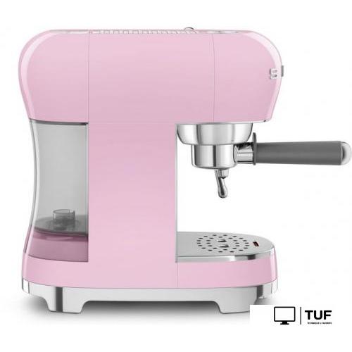 Рожковая кофеварка Smeg ECF02PKEU