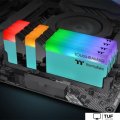 Оперативная память Thermaltake ToughRam RGB 2x8ГБ DDR4 3600 МГц RG27D408GX2-3600C18A